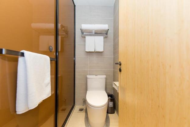 ji hotel shanghai middle huaihai road