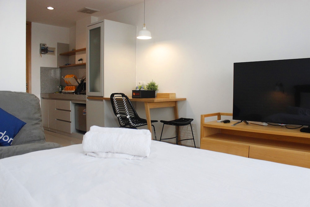 comfy and artsy studio at beverly dago apartment