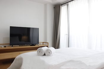 comfy and artsy studio at beverly dago apartment