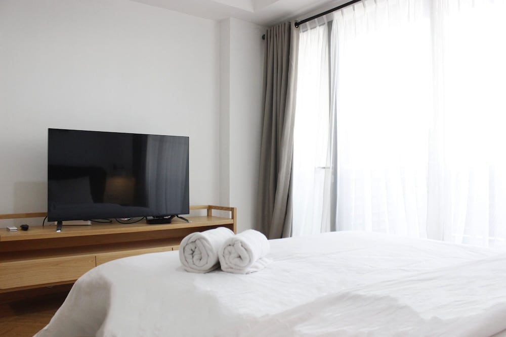 comfy and artsy studio at beverly dago apartment