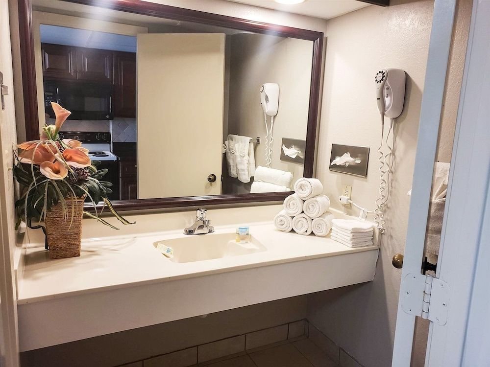 Landmark 232,,3 star