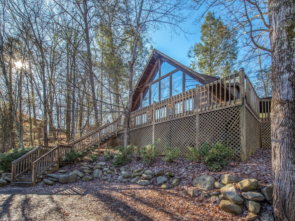 bear cave haus by jackson mountain rentals