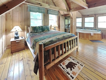 bear cave haus by jackson mountain rentals