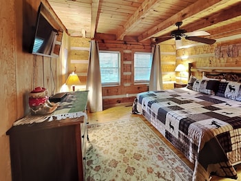 bear cave haus by jackson mountain rentals