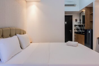 minimalist studio apartment at casa de parco