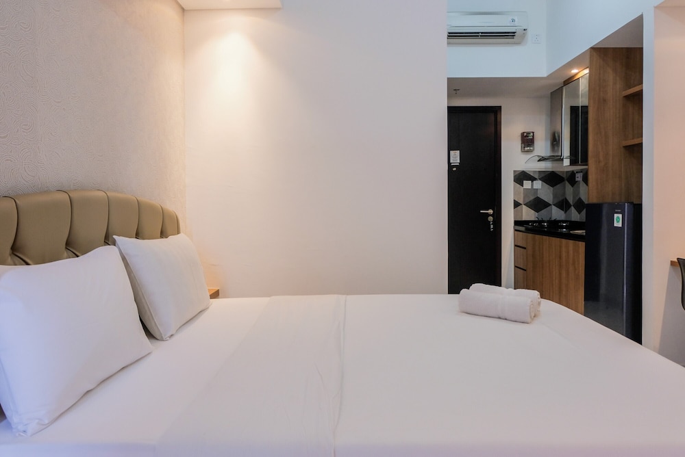 minimalist studio apartment at casa de parco