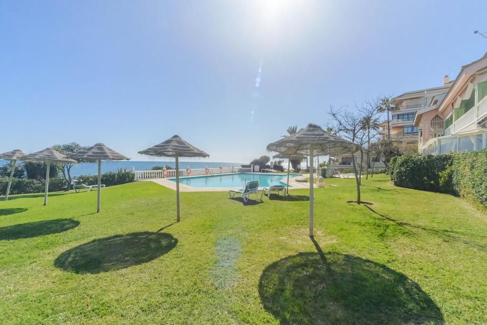 lubina del sol apartment by the sea