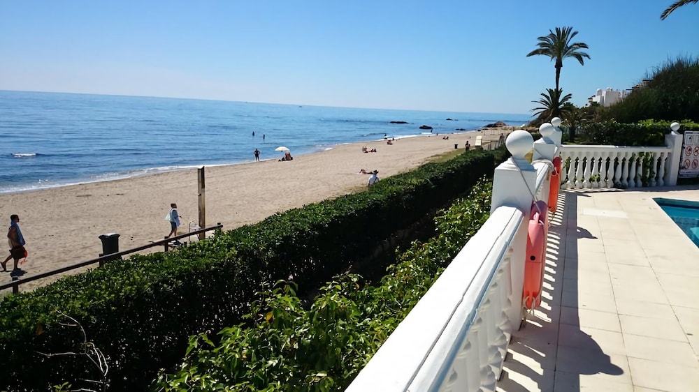 lubina del sol apartment by the sea