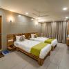Hotel Pleasant Lake,Anand Nagar>>Ahmedabad,2 star