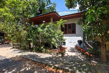 maenam bungalow