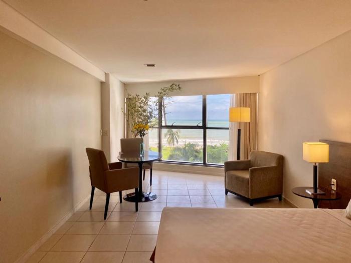 hy beach flats international