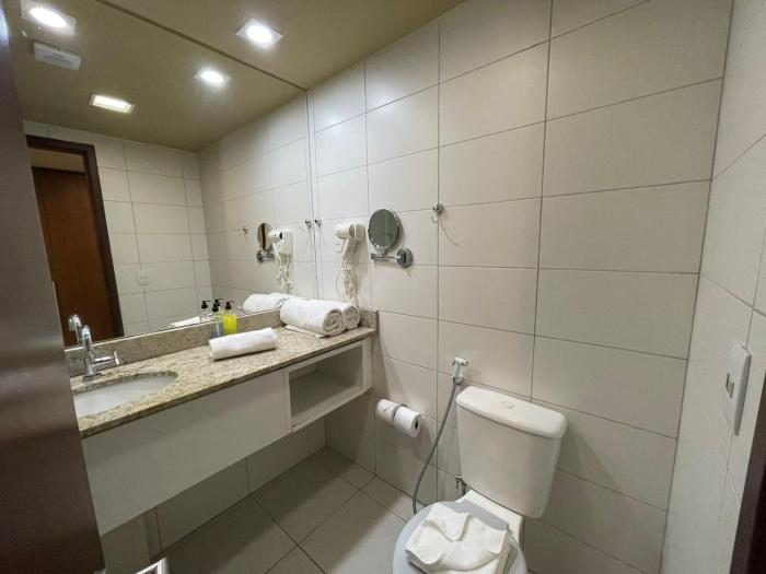 hy beach flats international