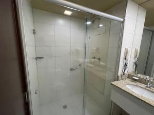 hy beach flats international