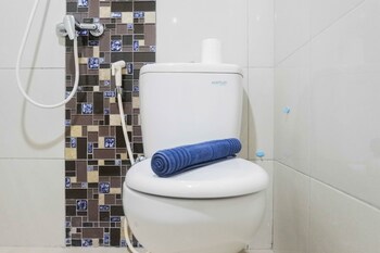 high floor studio apartment at orchard tower supermall mansion