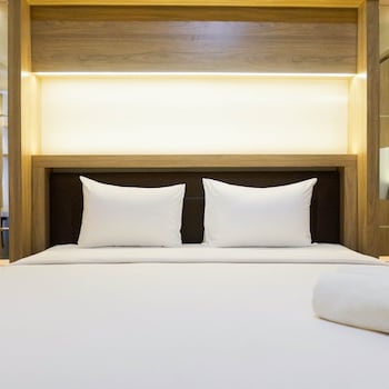 high floor studio apartment at orchard tower supermall mansion