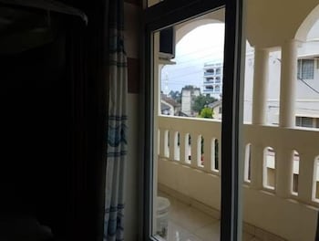 solomon castle hotel mombasa