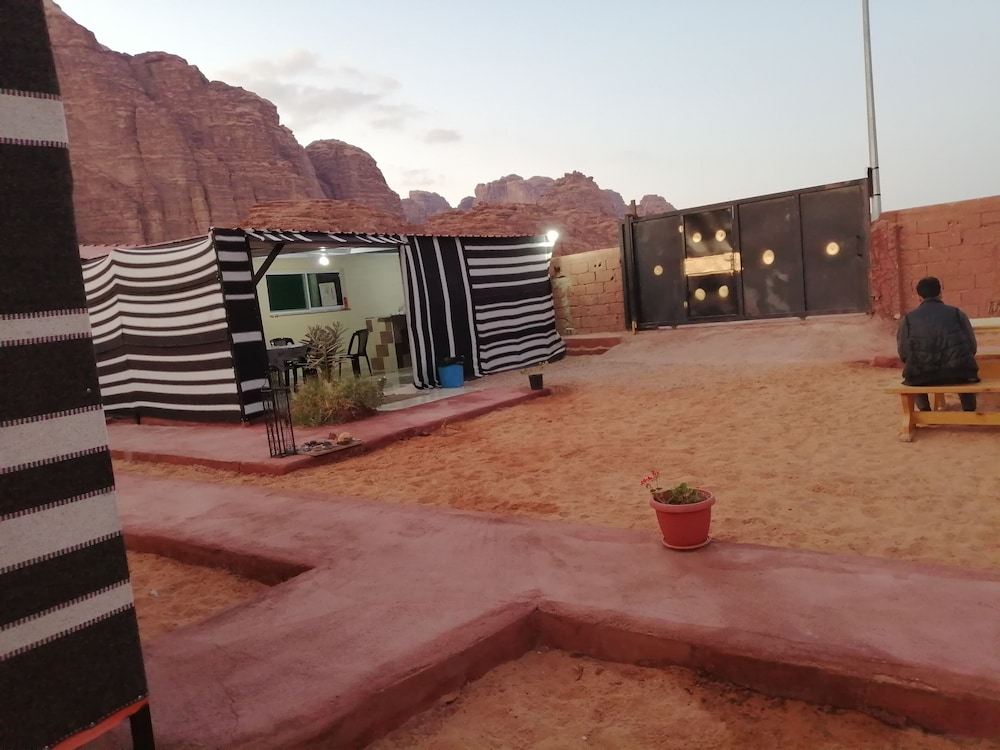 bedouin village camp
