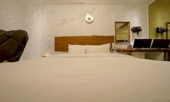 february hotel busan gangseo annex building