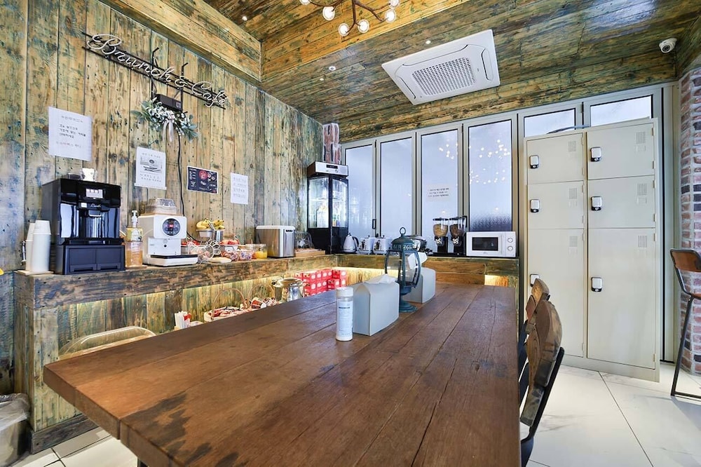 february hotel busan gangseo annex building