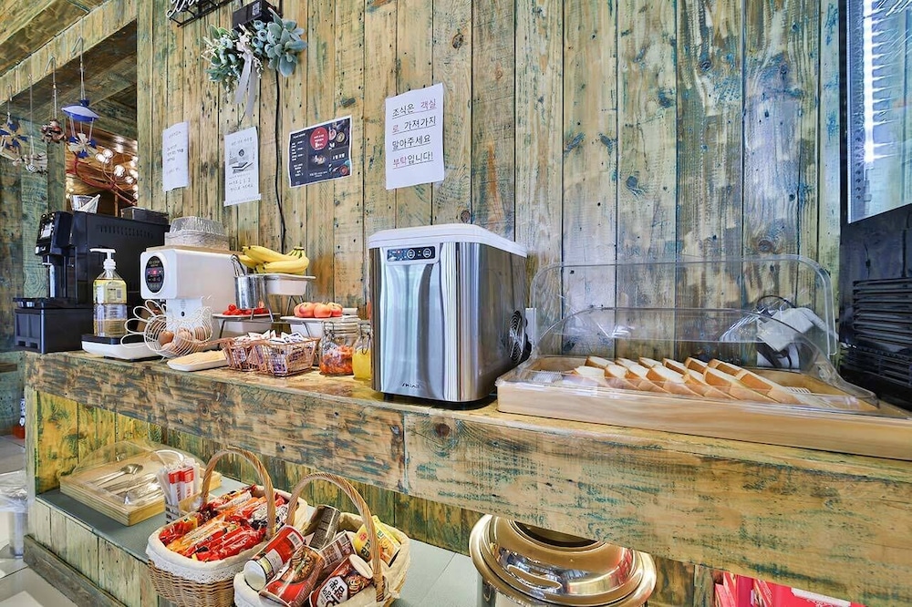 february hotel busan gangseo annex building