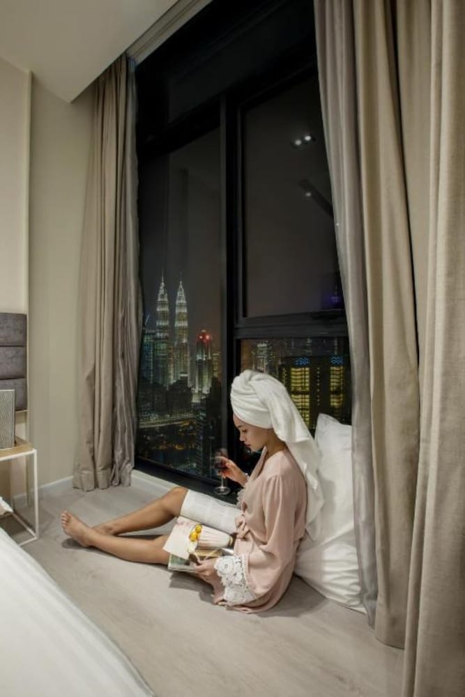 expressionz suites by ihost global