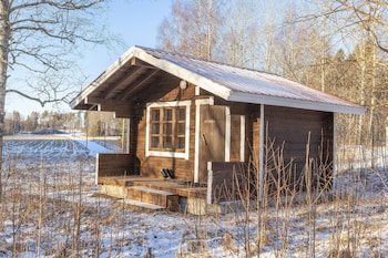 peace and privacy travel aulanko lake hide out