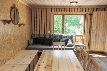 peace and privacy travel aulanko lake hide out