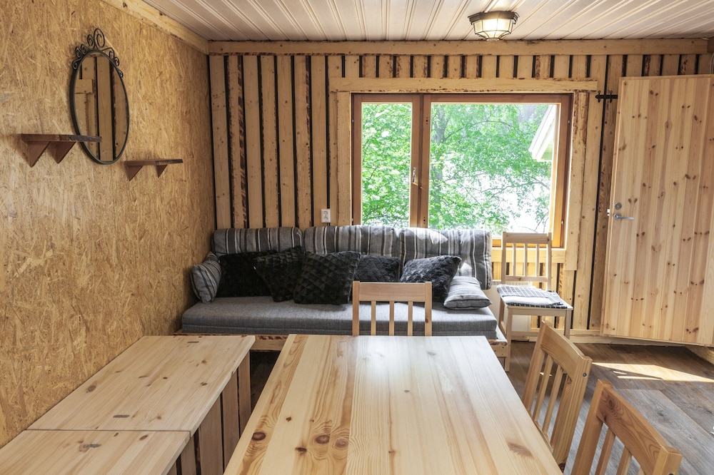 peace and privacy travel aulanko lake hide out