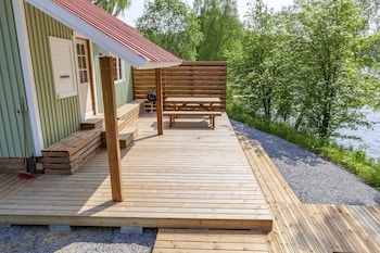 peace and privacy travel aulanko lake hide out