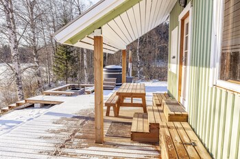 peace and privacy travel aulanko lake hide out