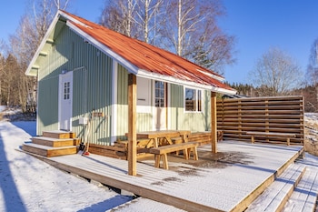 peace and privacy travel aulanko lake hide out