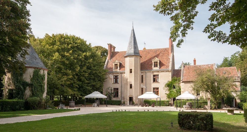 chateau le sallay