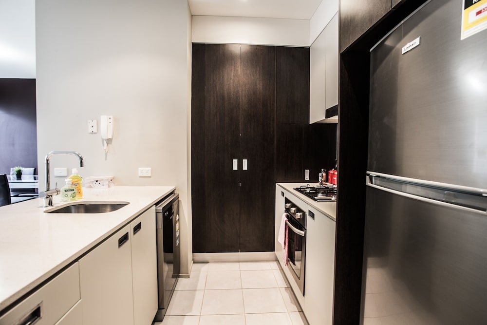 readyset apartments on altona
