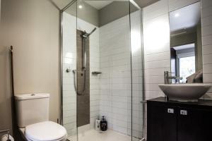 readyset apartments on altona