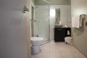 readyset apartments on altona
