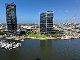 winston apartments docklands