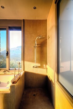 euphoria suites