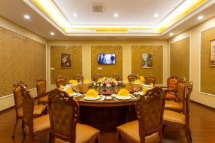 vienna hotel guangxi guigang high speed railway station central square