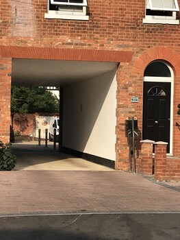 9 helena house lux 1 bedroom apartment