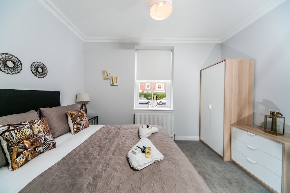 9 helena house lux 1 bedroom apartment