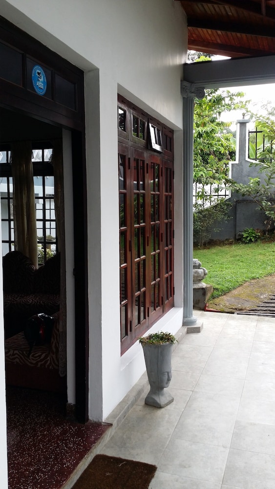 village villa home stay