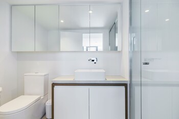 fv dream 2 bed apt pool free parking qfv211 16