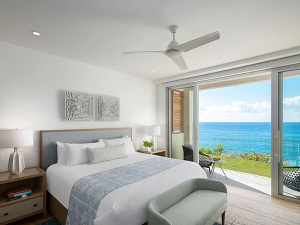 azura bermuda