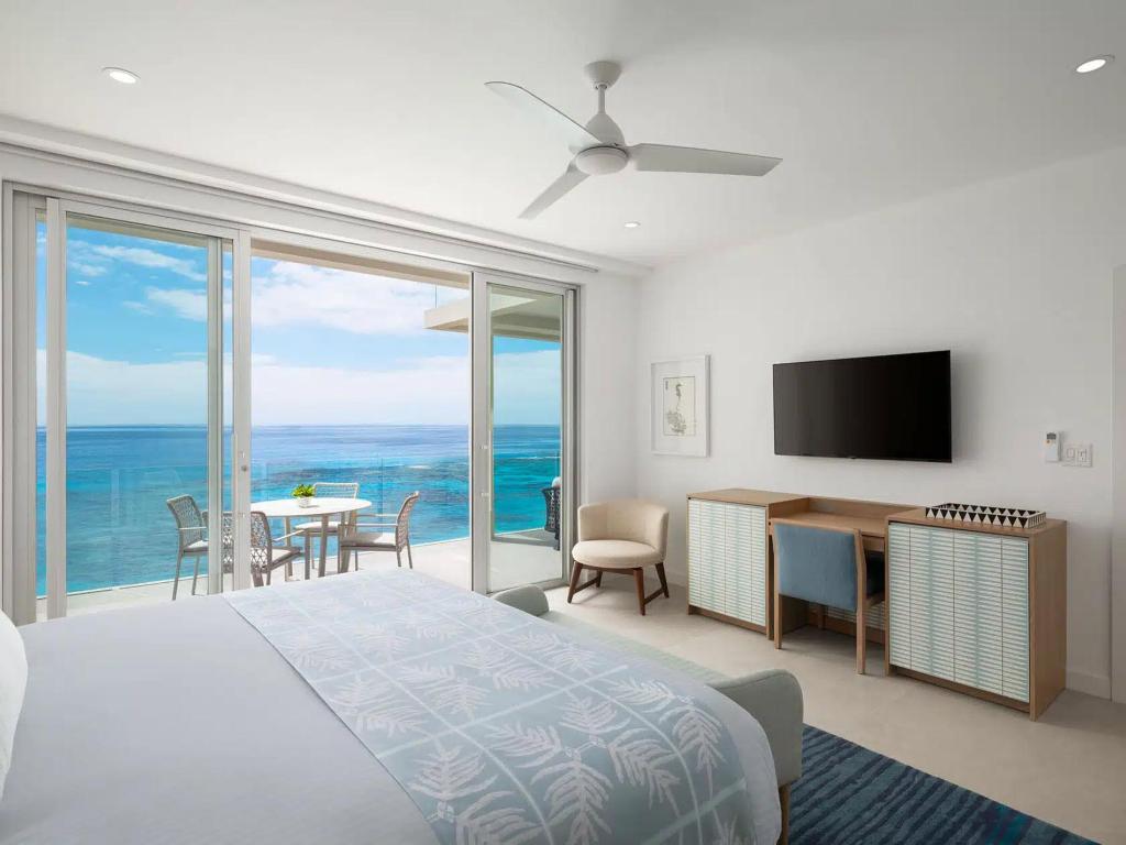 azura bermuda