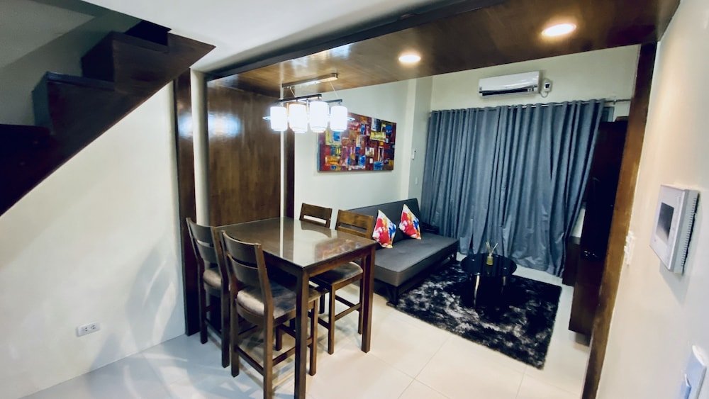 Hnm Management - One Palm Tree Villas,,3 star