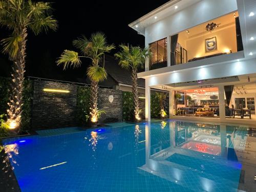 premium pool villas pattaya