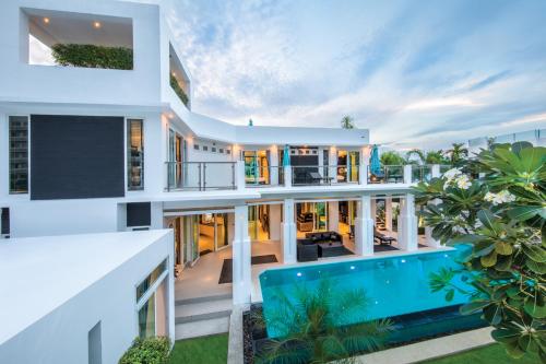 premium pool villas pattaya