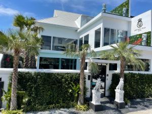 premium pool villas pattaya