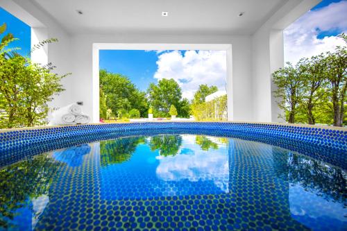 premium pool villas pattaya