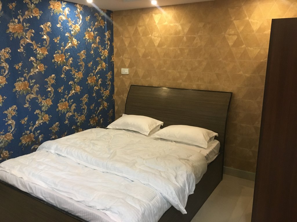 Hotel Ignite,,3 star